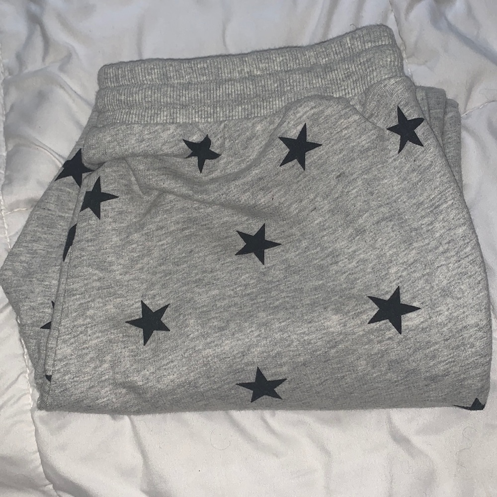 Lucky brand gray and black sweatpants!!